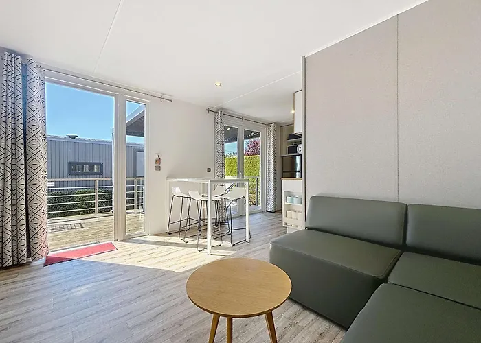 Mobil-home 4* Grand Confort, 200m Plage, Piscine, Fitness, Parking, Menage Inclus, Wi-fi Gratuit - Fr-1-361a-75 * Jullouville-les-Pins